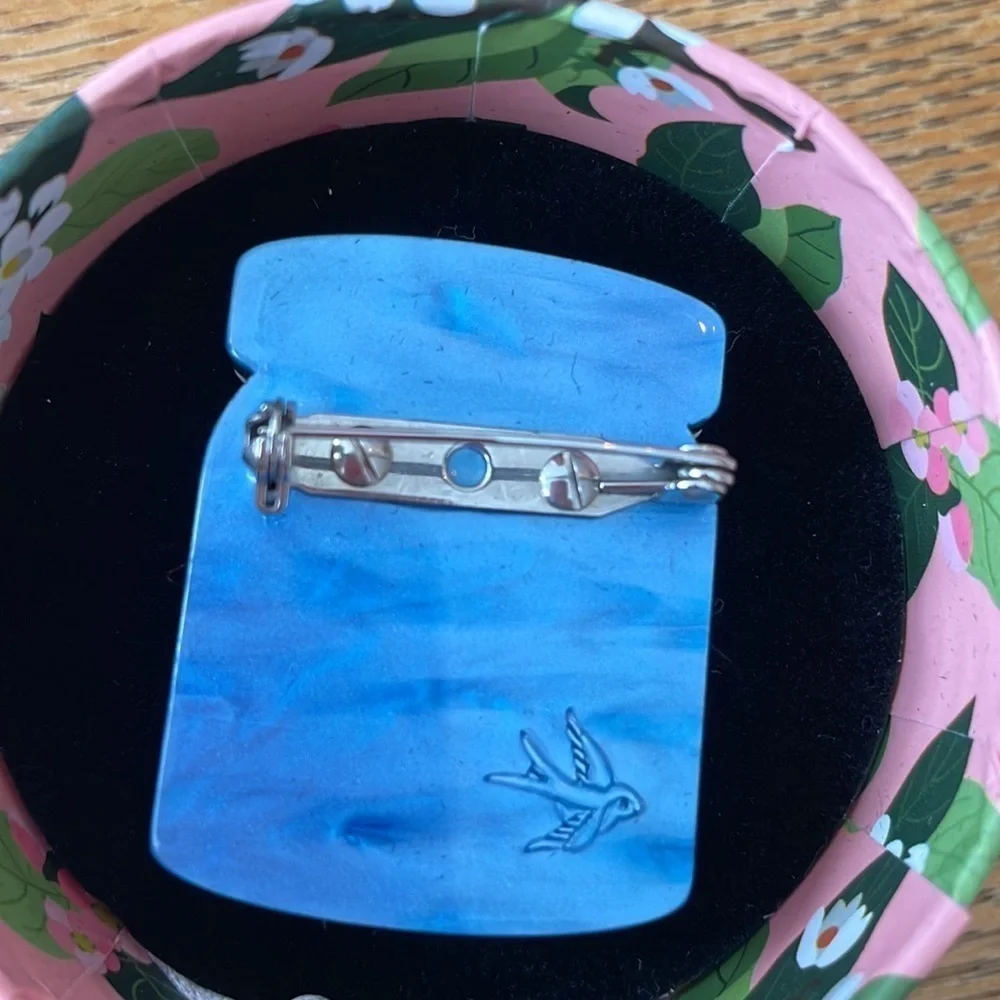 EUC Erstwilder Blueberry Precious Preserve Mini Brooch_5